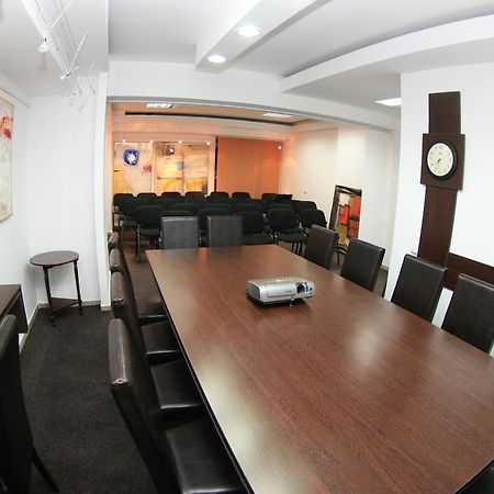 Pensiunea Studio Bacău Exteriér fotografie
